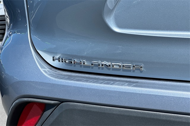 2024 Toyota Highlander XLE photo 23