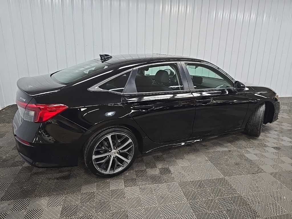 2022 Honda Civic Touring photo 2