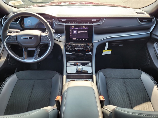 2025 Jeep Grand Cherokee Altitude photo 5
