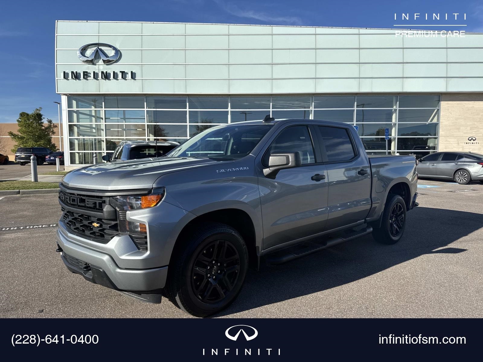 2024 Chevrolet Silverado 1500 Custom's photo