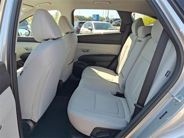 2025 Hyundai Tucson SEL photo 10