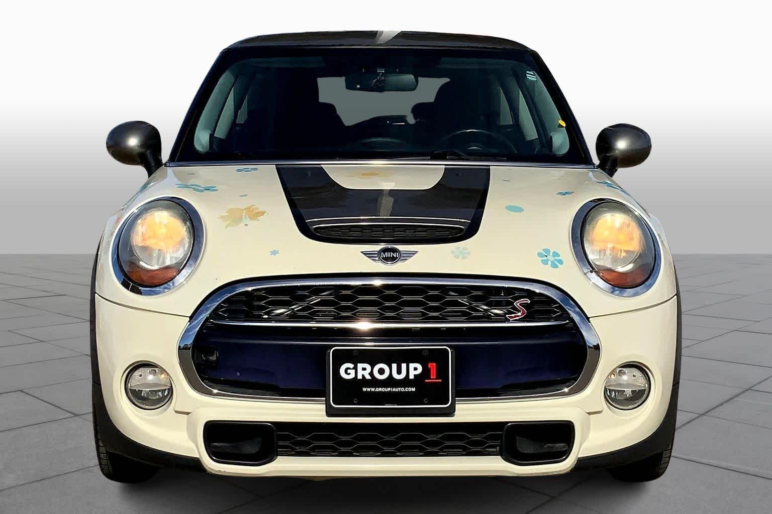 2017 Mini Cooper Hardtop S photo 3