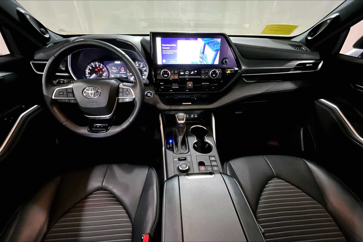 2023 Toyota Highlander XSE photo 14