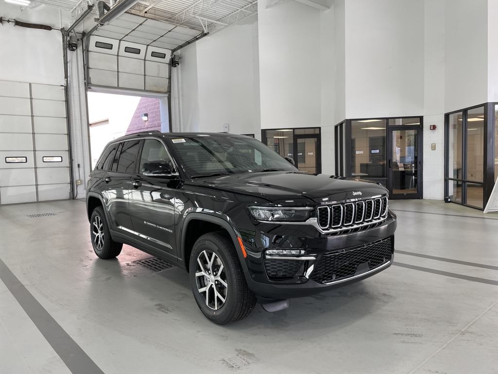 2025 Jeep Grand Cherokee Limited photo 4