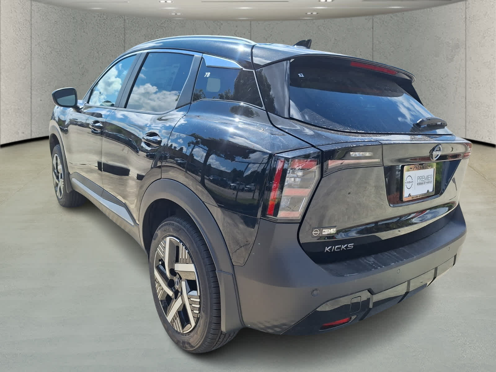 2026 Nissan Kicks SV photo 3