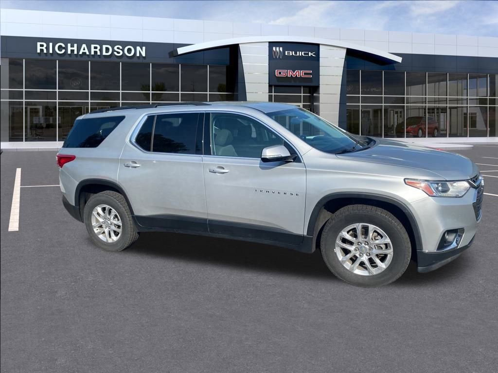 2019 Chevrolet Traverse Cloth photo 2