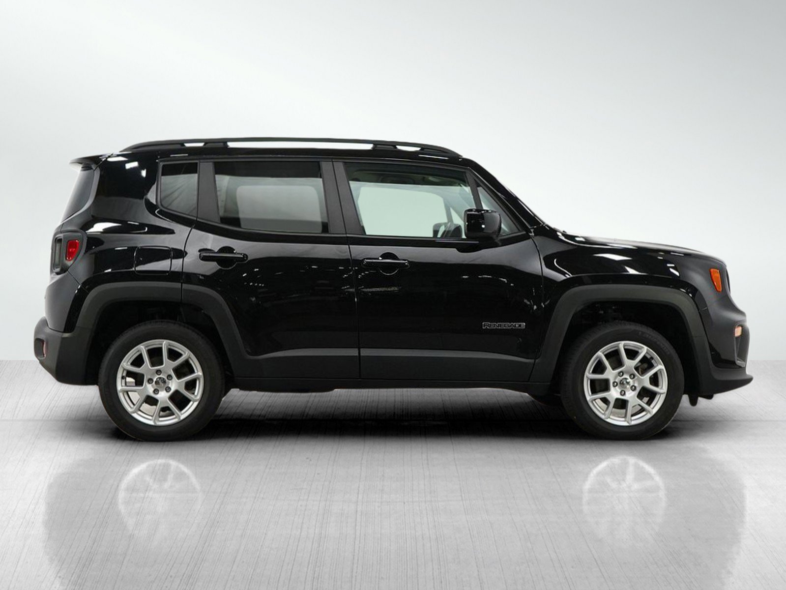 2021 Jeep Renegade Latitude photo 6