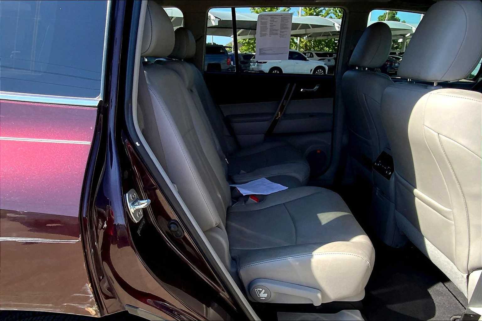 2013 Toyota Highlander Limited photo 17