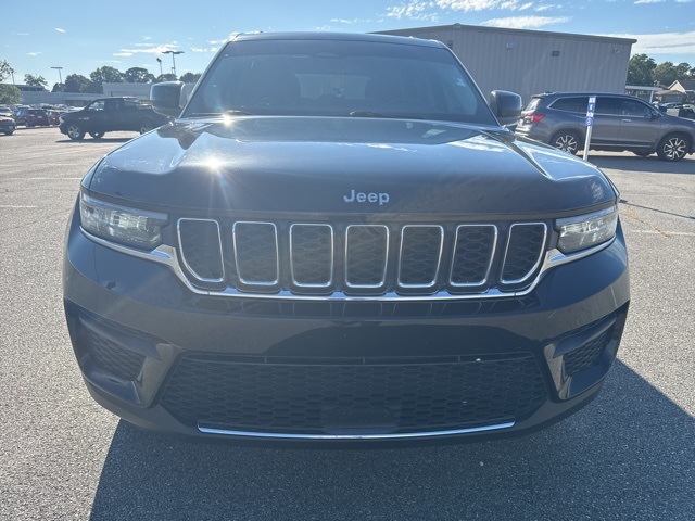 2023 Jeep Grand Cherokee Laredo photo 7