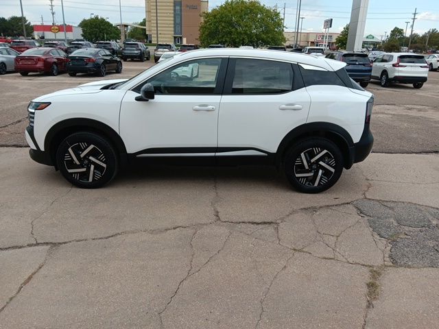 2026 Nissan Kicks SV photo 5