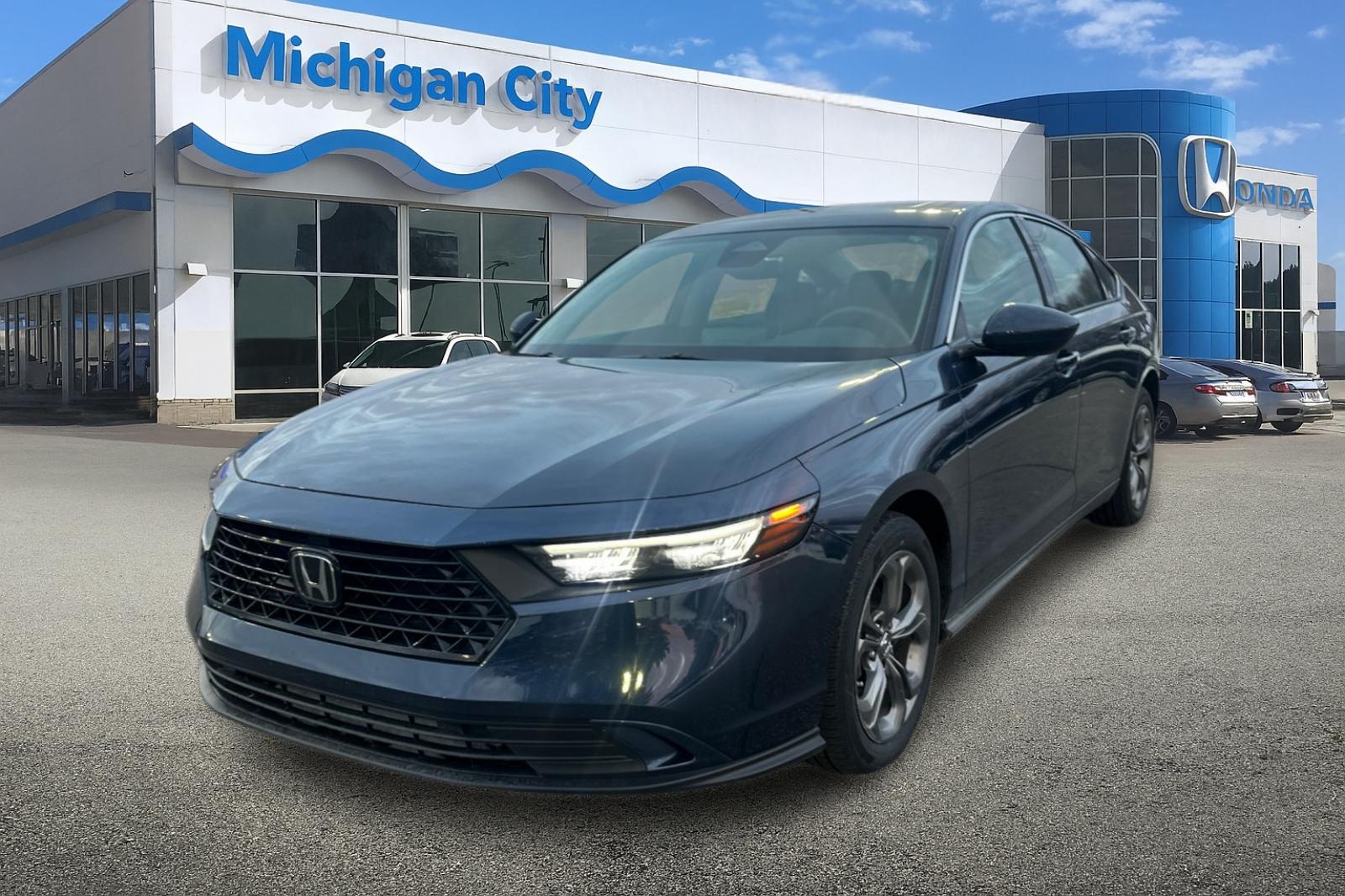 2023 Honda Accord EX's photo