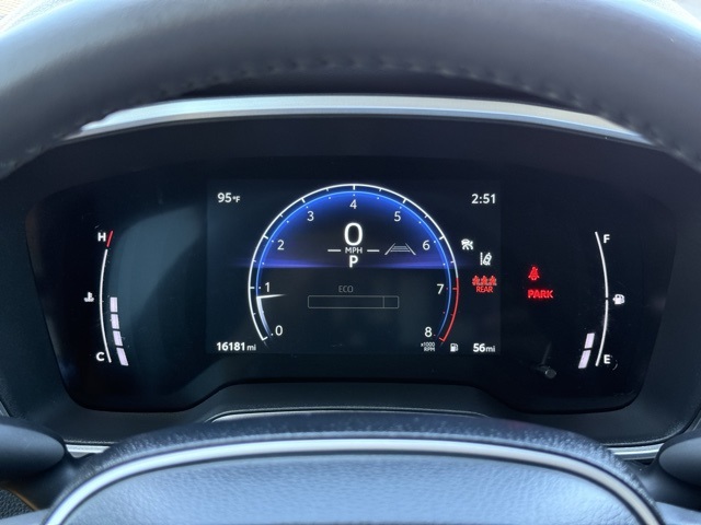 2024 Toyota Corolla Cross XLE photo 26