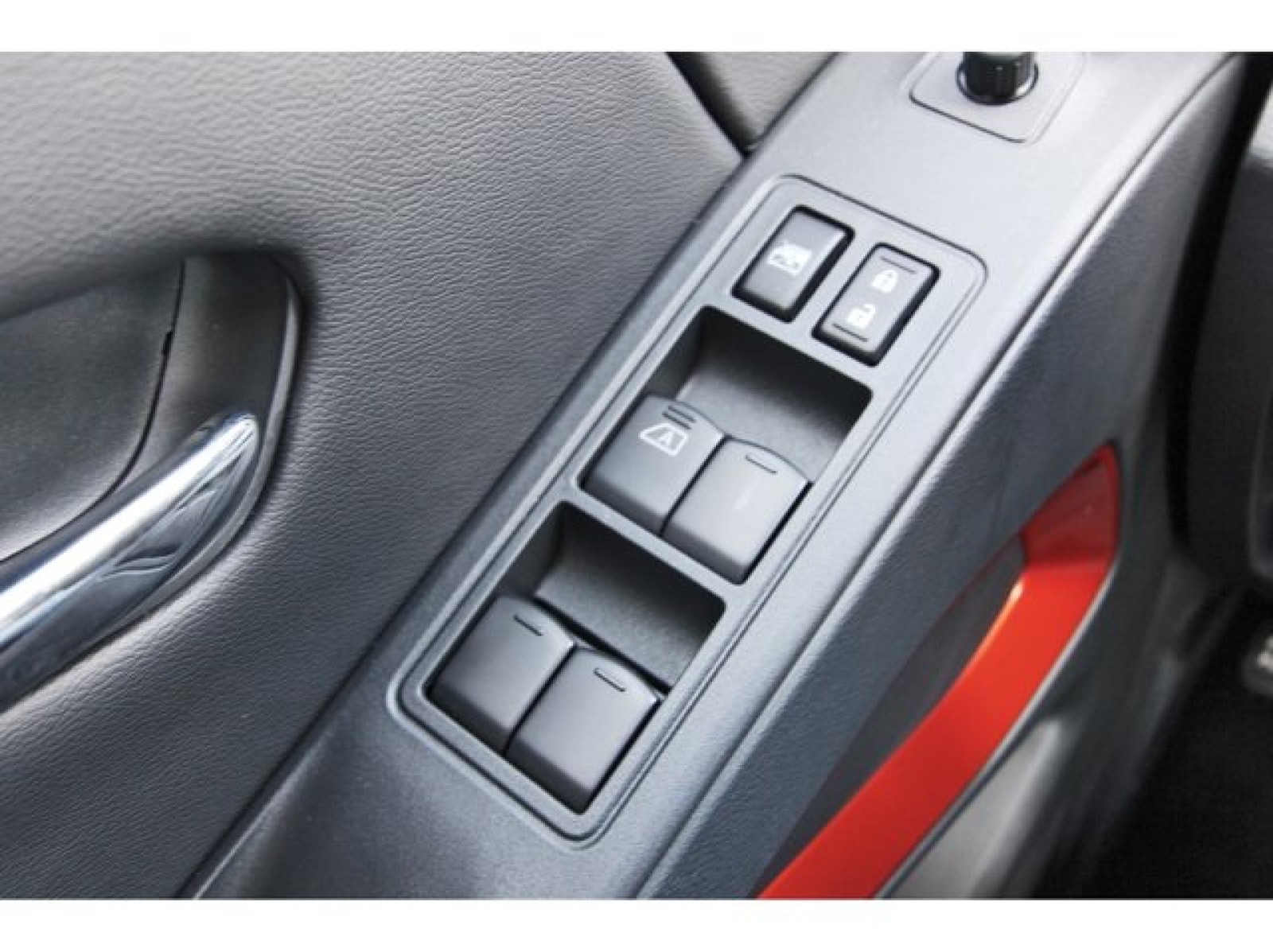 2025 Nissan Frontier Crew Cab PRO-4X® Gray at Robbins Nissan