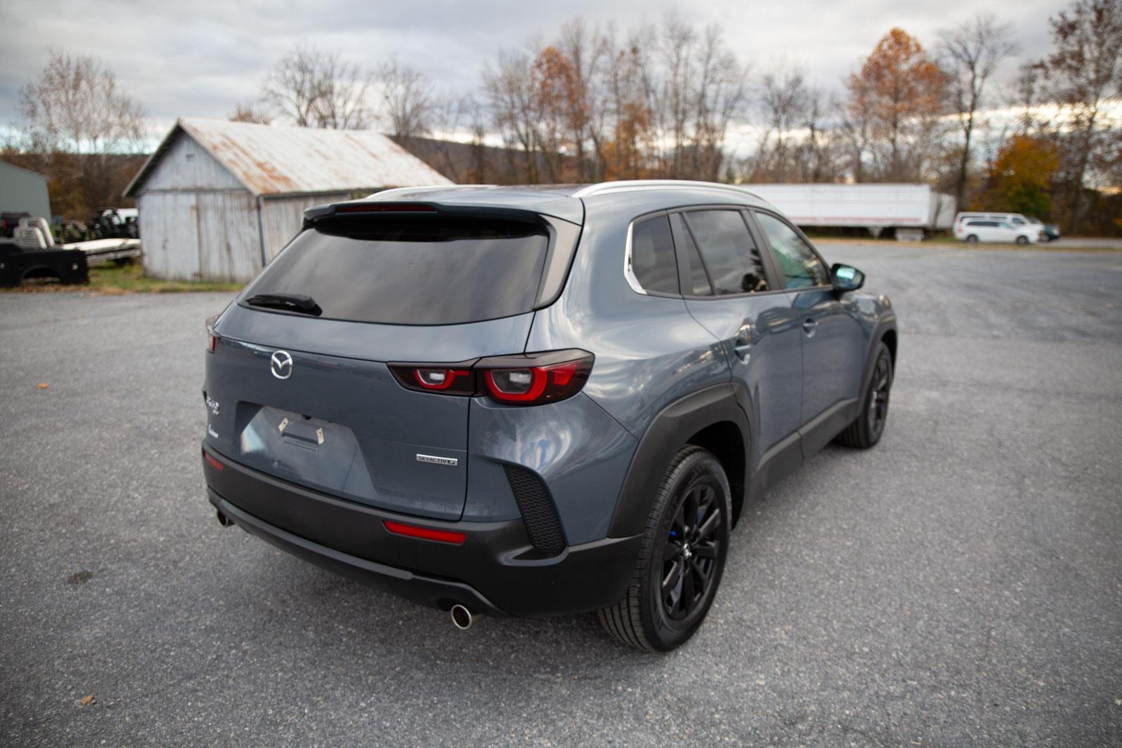 2024 Mazda CX-50 2.5 S Preferred photo 3