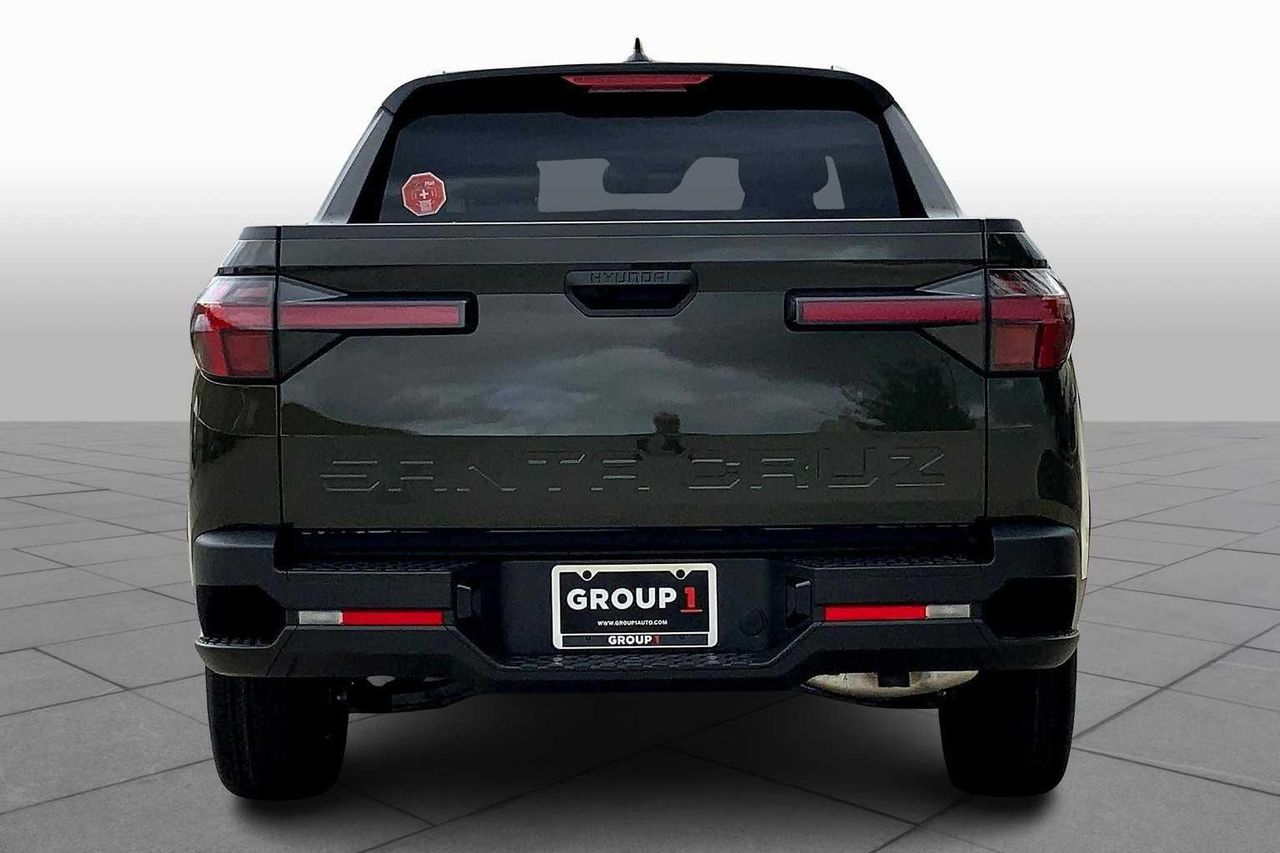 2026 Hyundai Santa Cruz SEL photo 2