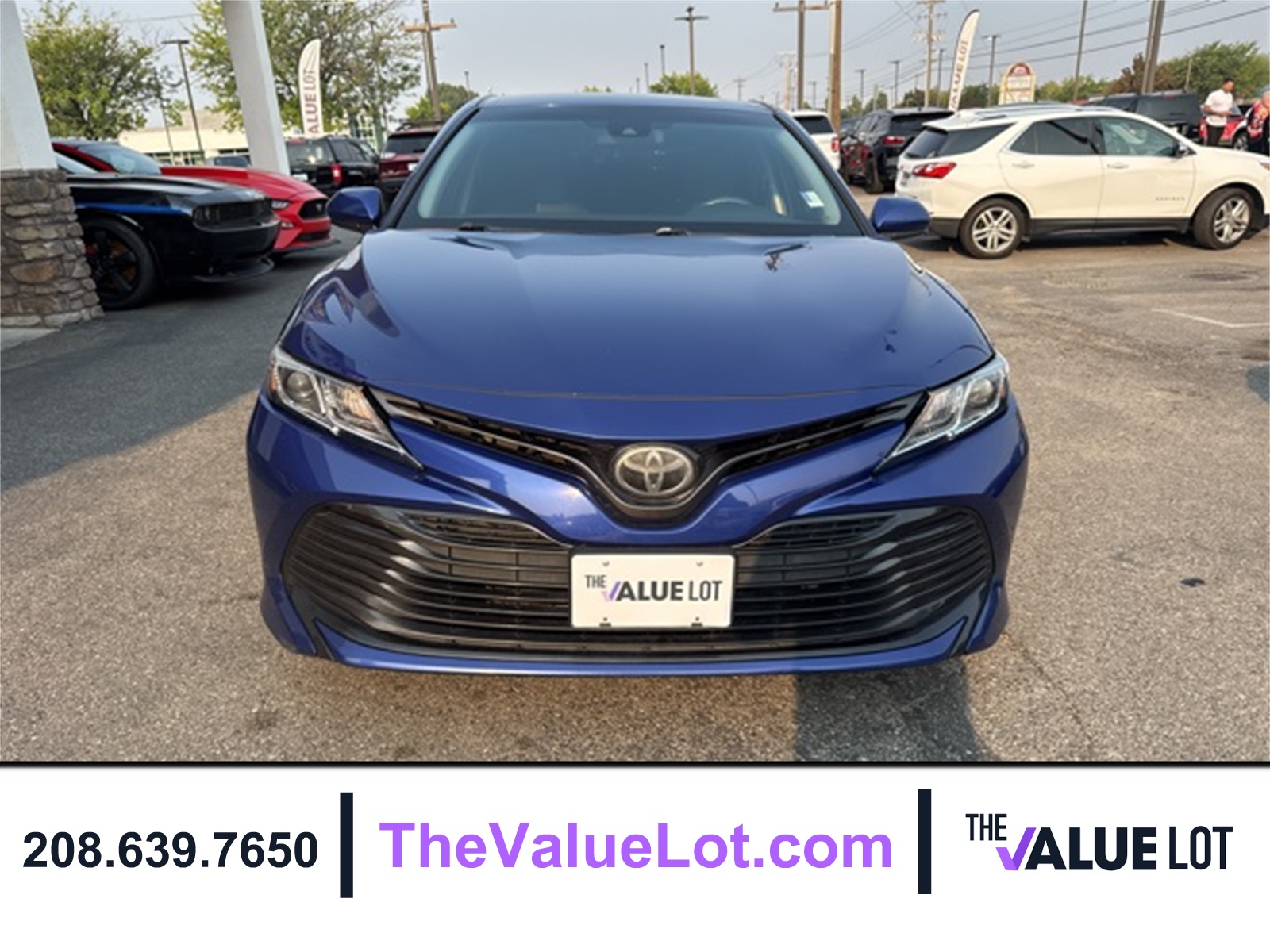 2018 Toyota Camry LE photo 8