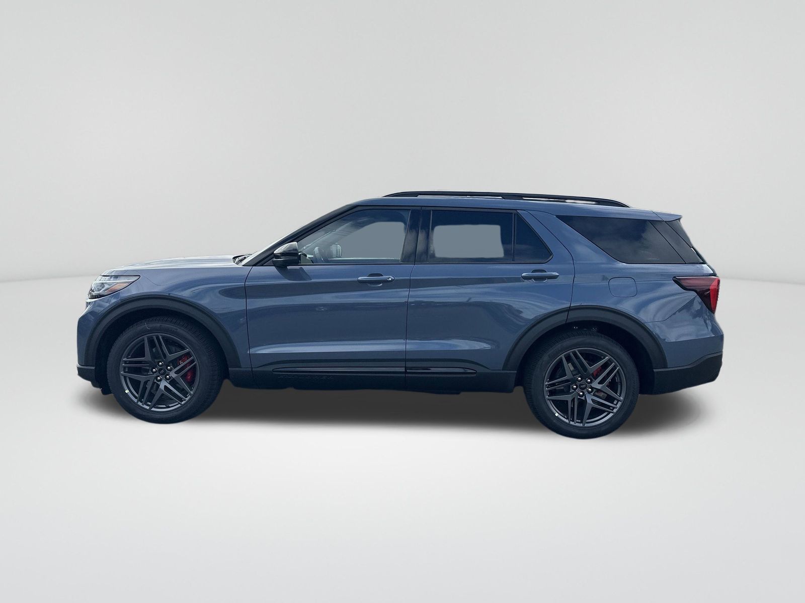 2025 Ford Explorer ST photo 2
