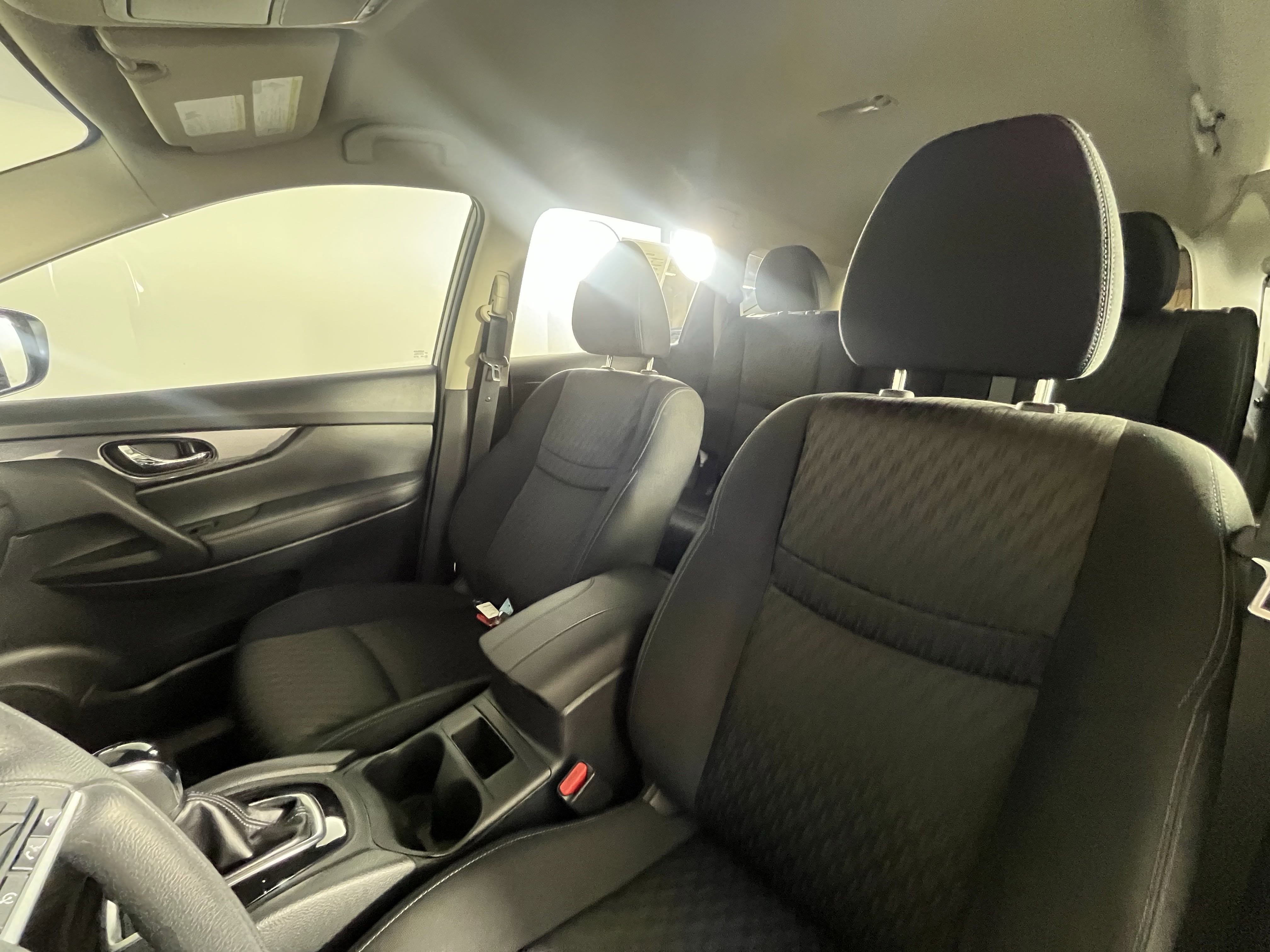 2017 Nissan Rogue AWD S photo 5