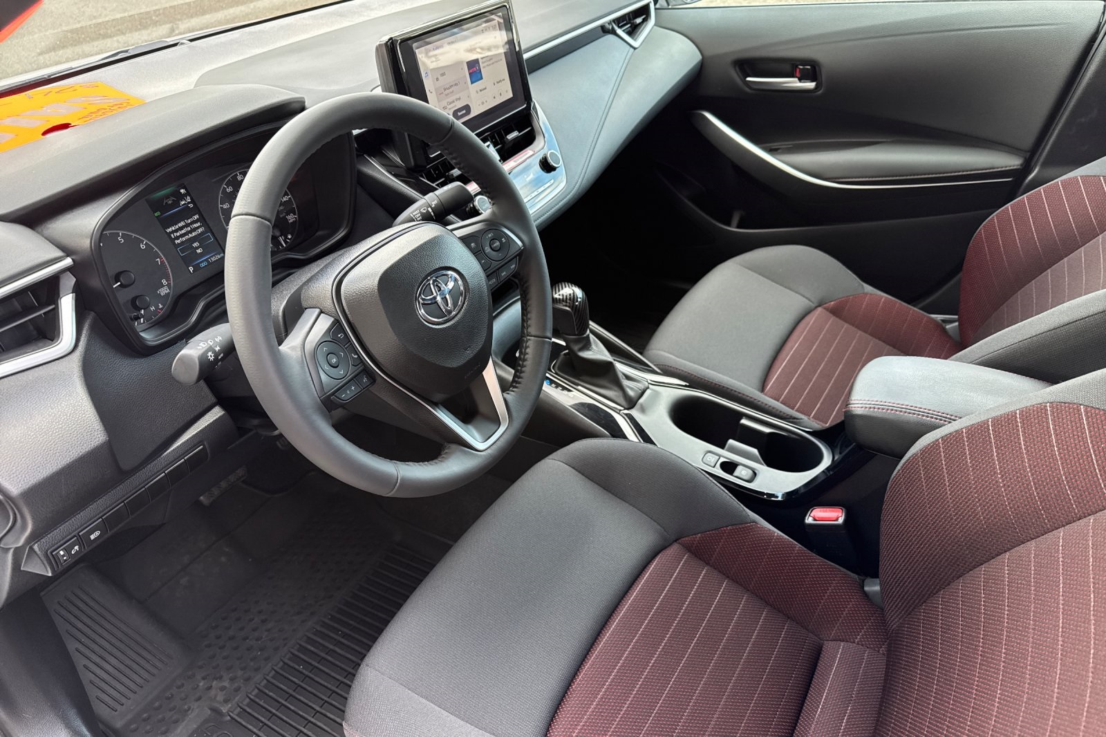 2024 Toyota Corolla SE photo 8