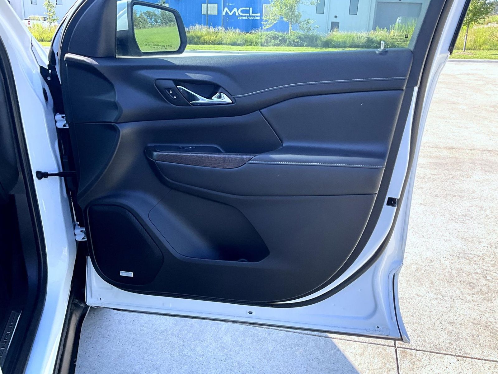 2023 Gmc Acadia Denali photo 23