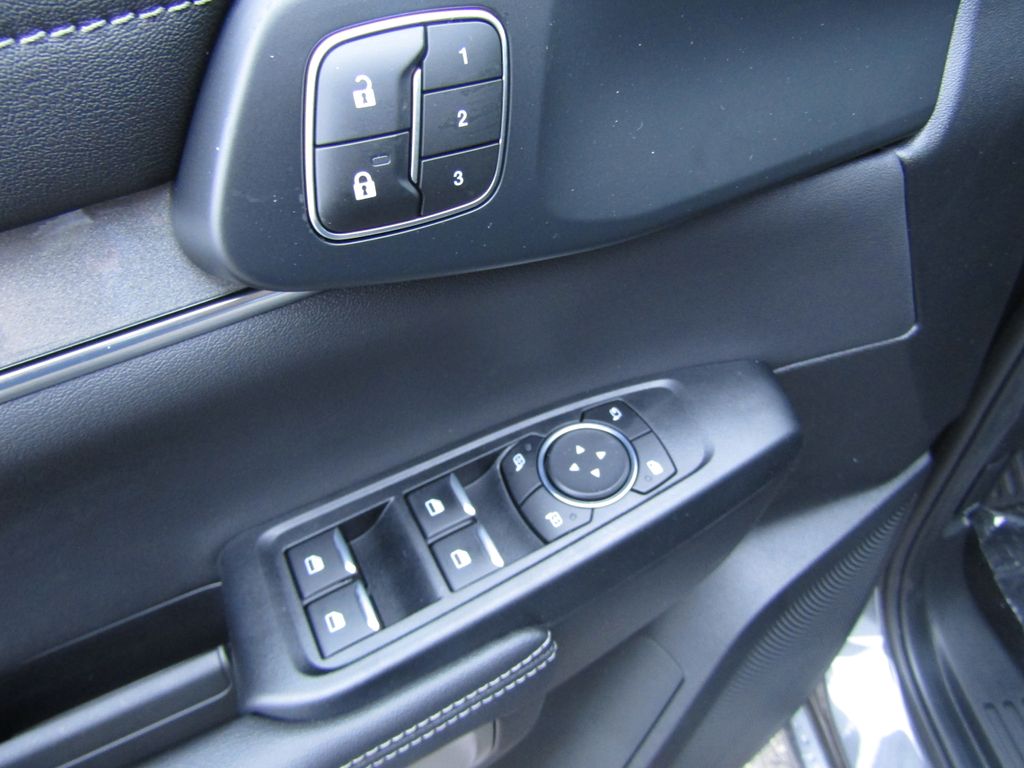 2025 Ford Ranger Lariat photo 10