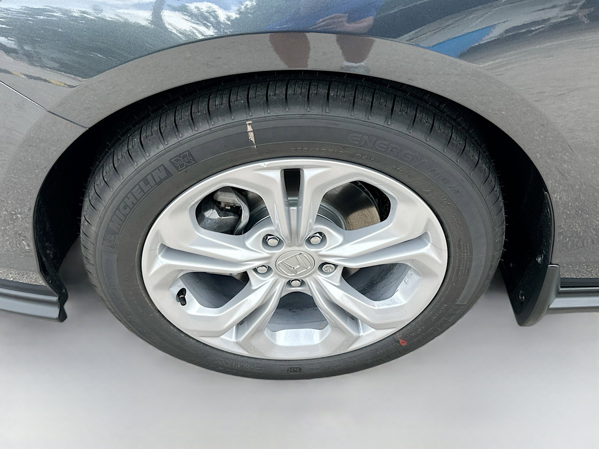 2025 Honda Accord LX photo 23