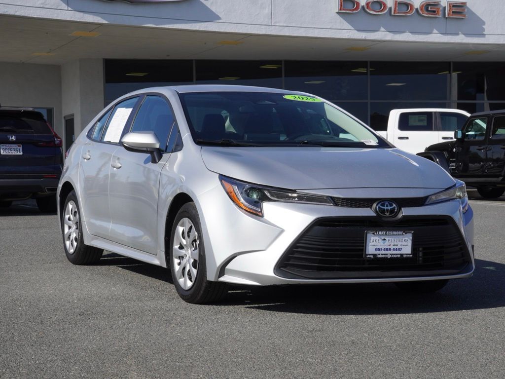 2025 Toyota Corolla LE