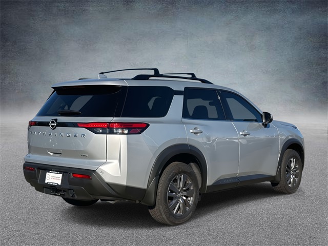 2025 Nissan Pathfinder SV photo 2