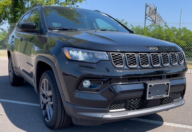 2025 Jeep Compass Limited photo 4