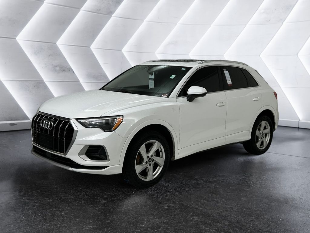 2021 Audi Q3 40 TFSI Premium photo 3