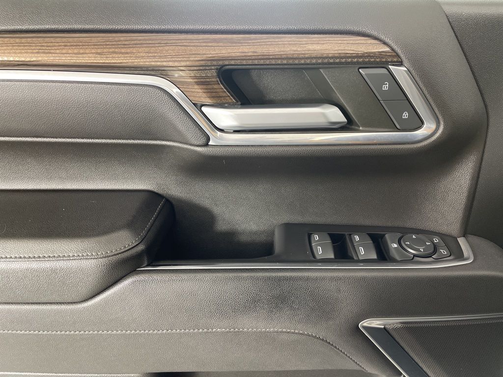 2023 Chevrolet Silverado 1500 RST photo 20