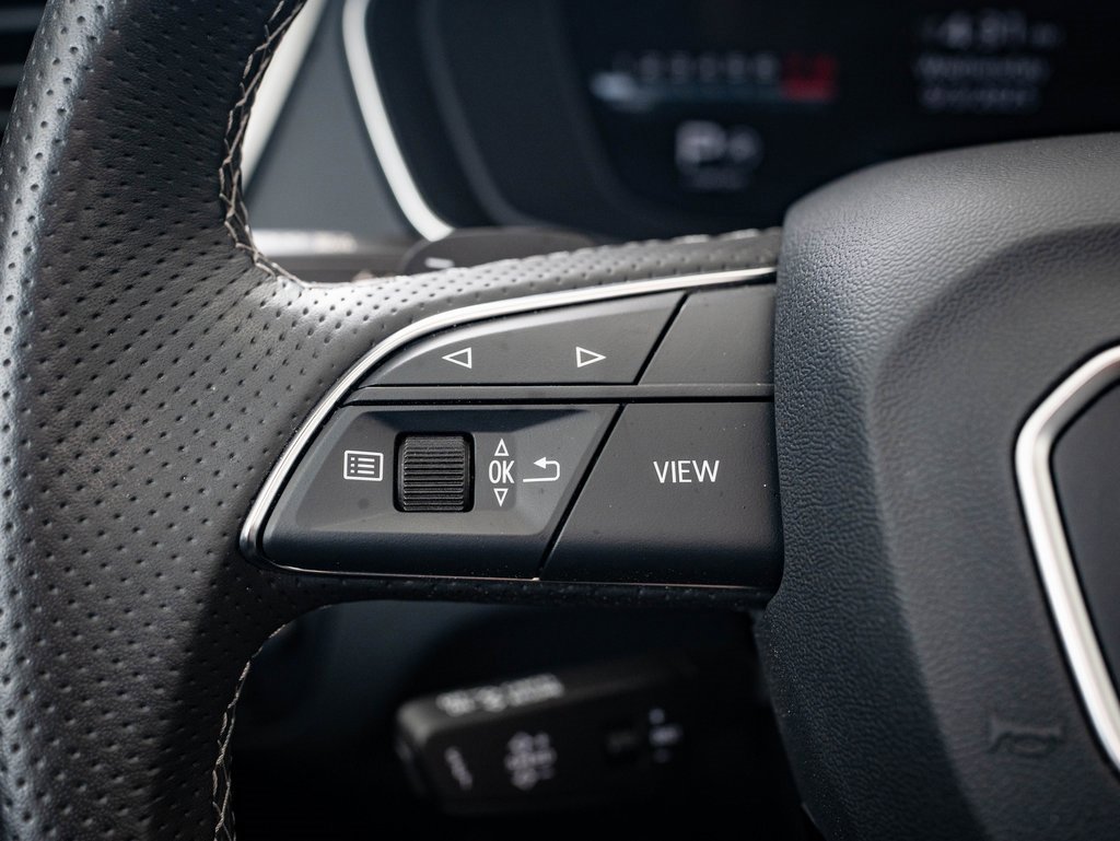 2024 Audi SQ5 Prestige photo 23