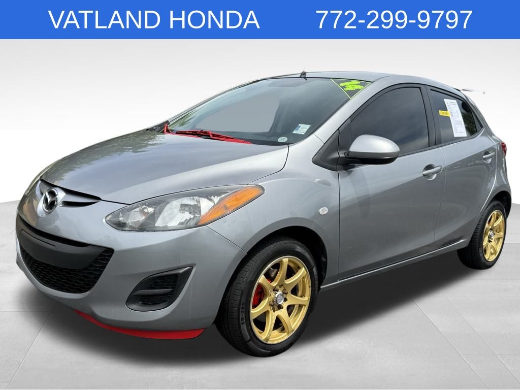 2014 Mazda Mazda2 Sport photo 3