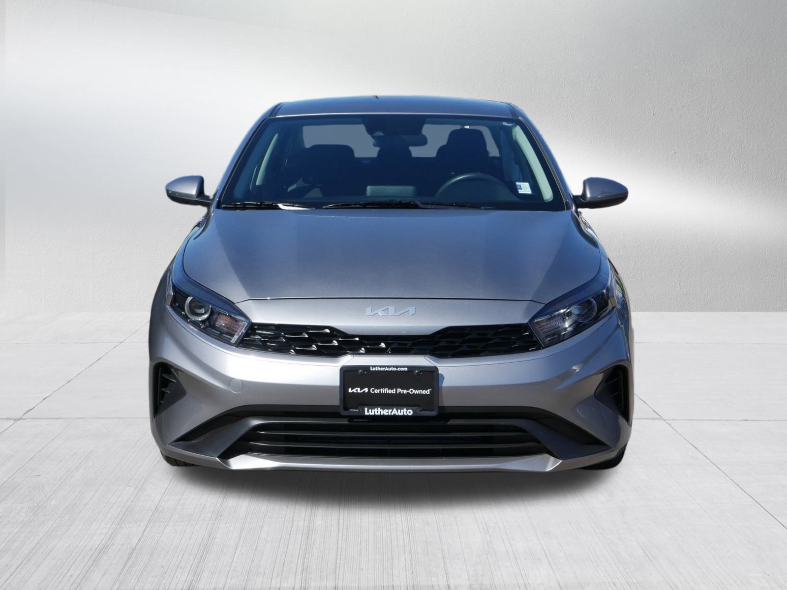 2024 Kia Forte LXS photo 2