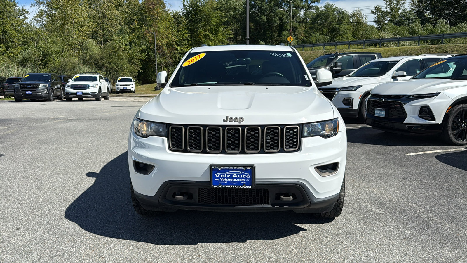 2017 Jeep Grand Cherokee Anniversary Edition photo 7