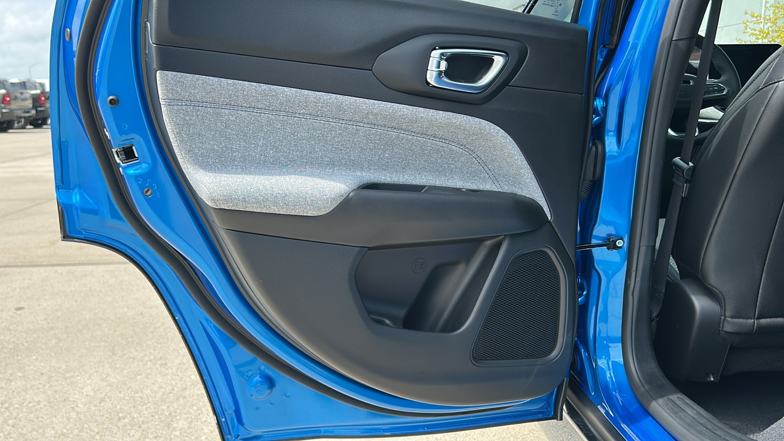 2025 Jeep Compass Latitude photo 17