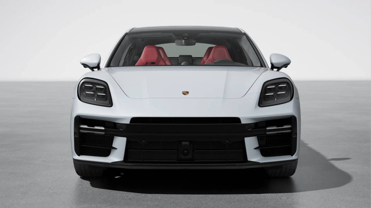 2025 Porsche Panamera E-Hybrid 4 photo 8