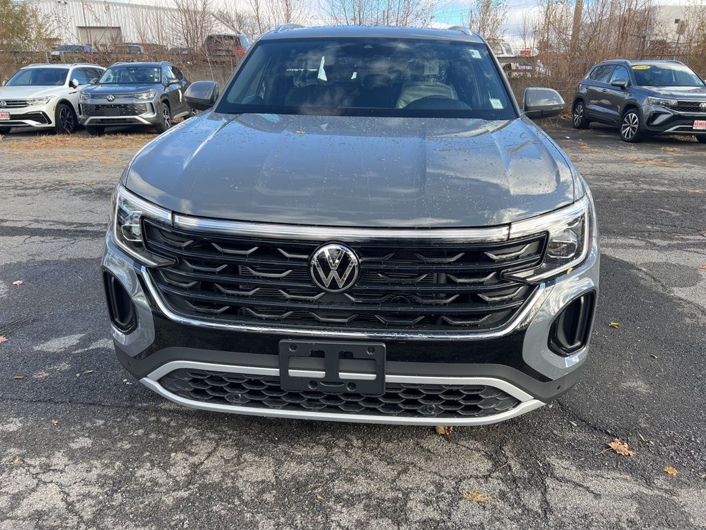 2026 Volkswagen Atlas Cross Sport SE Technology photo 2