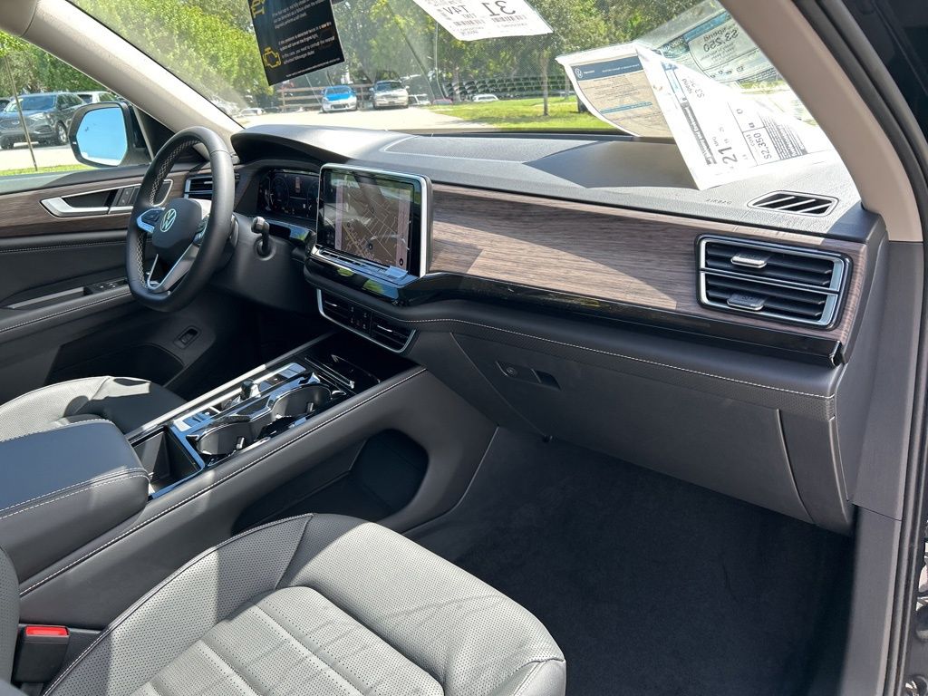 2026 Volkswagen Atlas SEL photo 37