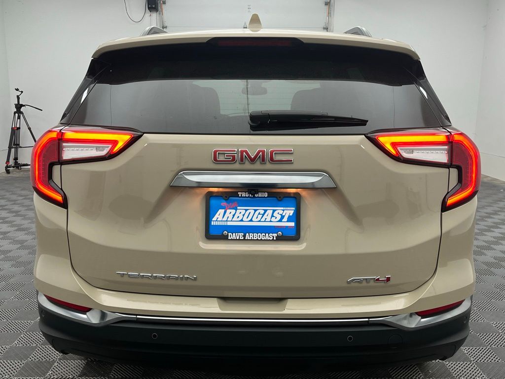 2022 Gmc Terrain AT4 photo 2