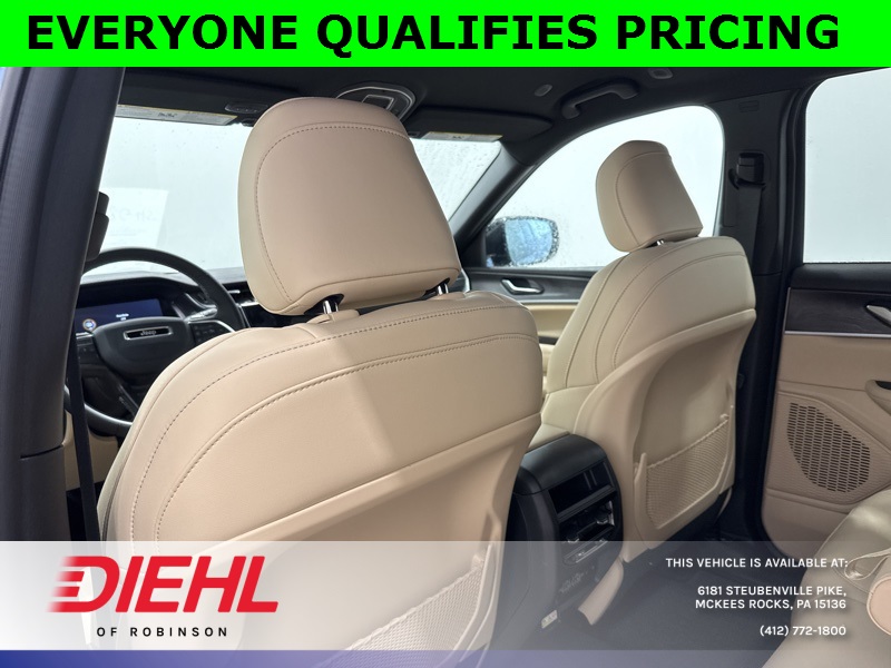 2025 Jeep Grand Cherokee Limited photo 9