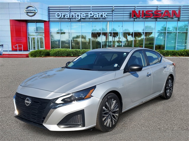 2024 Nissan Altima 2.5 SV photo 4