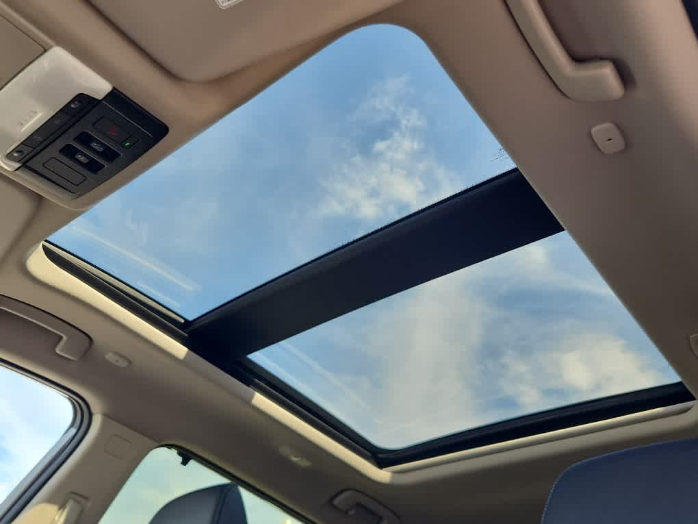 2026 Nissan Rogue Platinum AWD photo 12