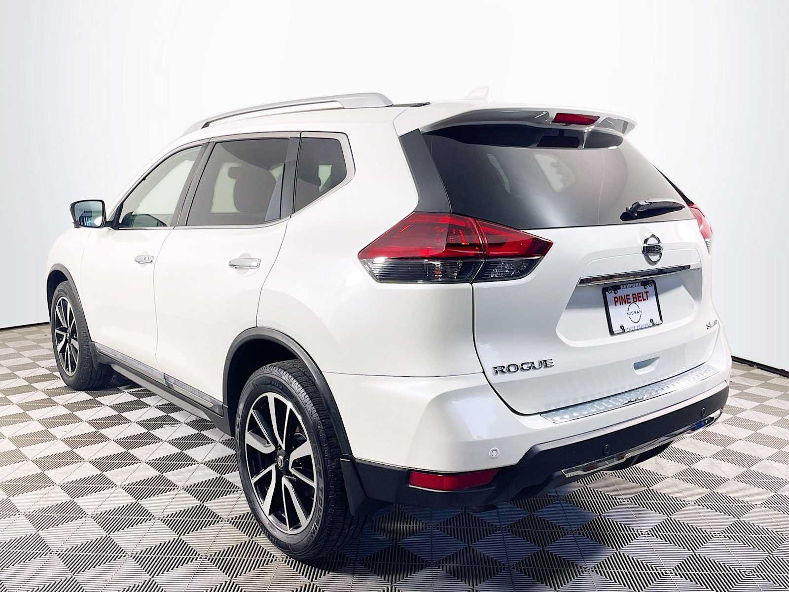 2020 Nissan Rogue SL photo 6