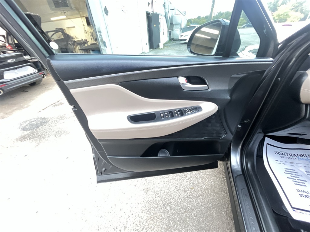 2020 Hyundai Santa Fe SEL photo 12