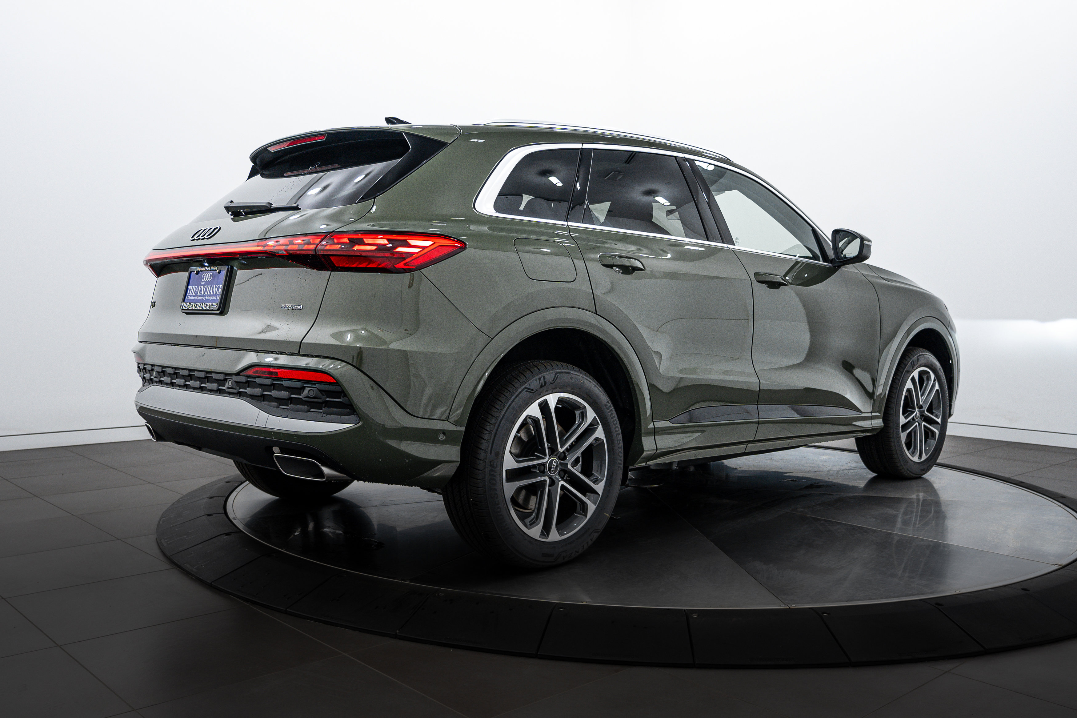 2025 Audi Q5 Premium Plus photo 4