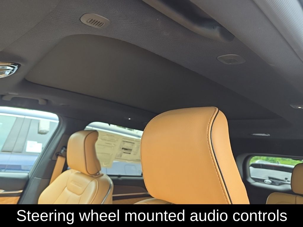 2022 Jeep Grand Cherokee L Summit photo 9