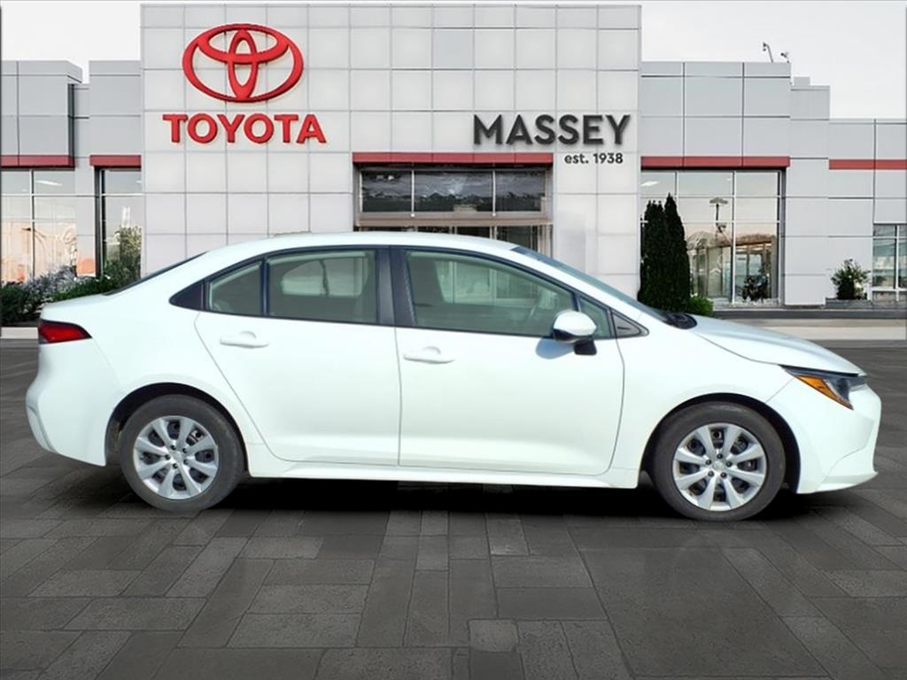 Used 2023 Toyota Corolla LE with VIN 5YFB4MDE6PP021834 for sale in Northfield, Minnesota