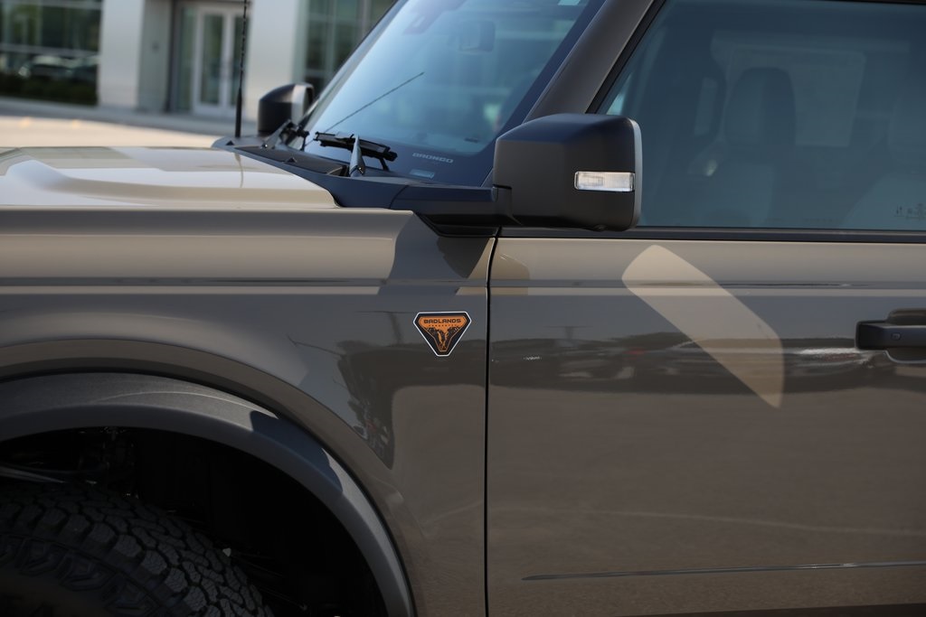2025 Ford Bronco Badlands photo 4