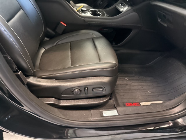 2023 Gmc Acadia SLT photo 18
